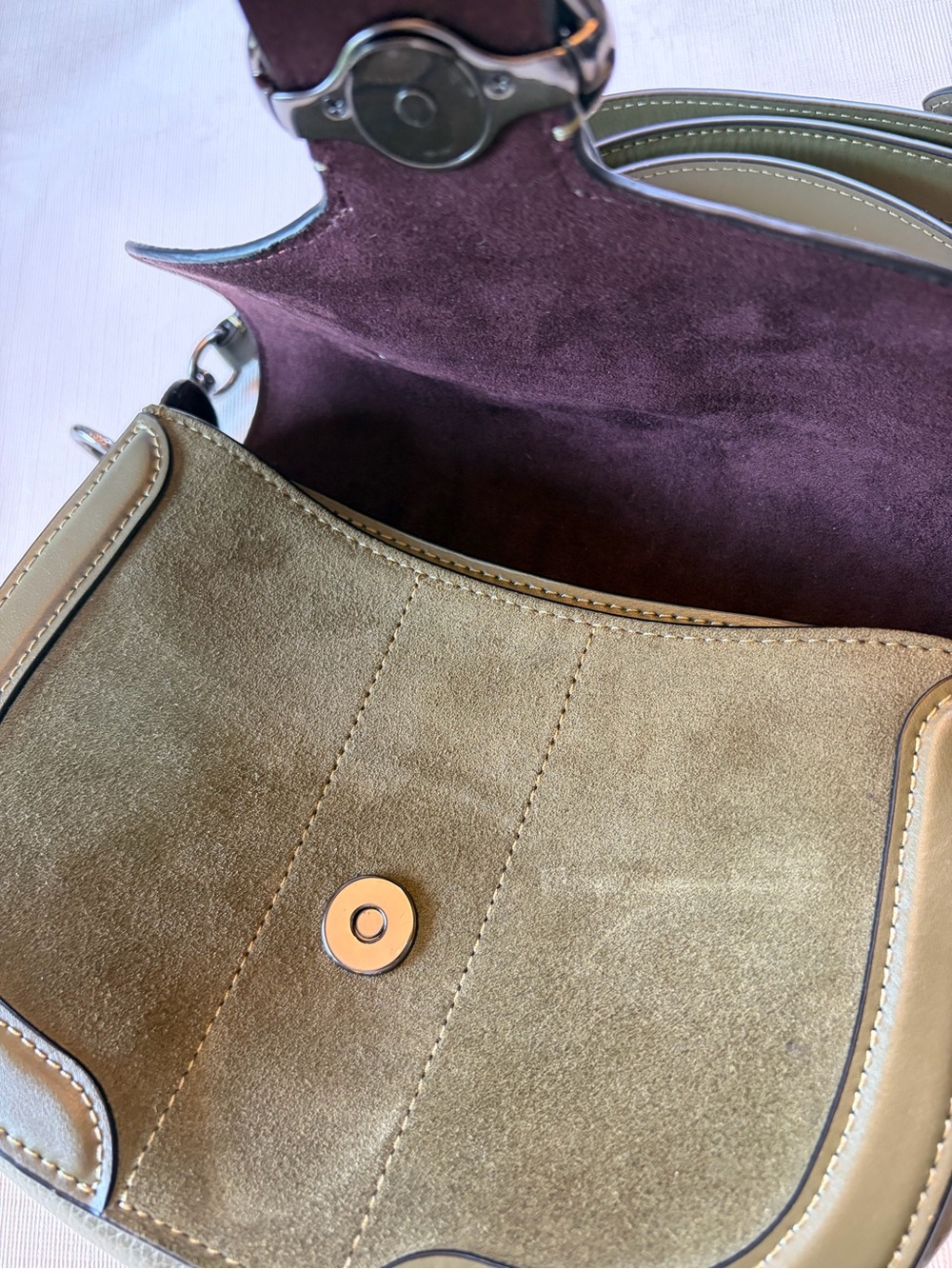 Olive Green vintage and rare Coach Leather & Suede Crossbody Bag - Picture 5 of 10